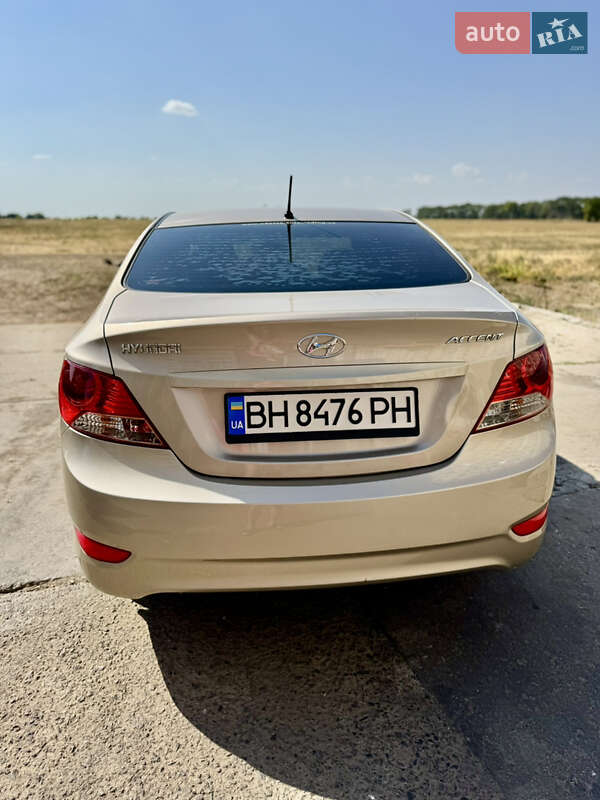 Седан Hyundai Accent 2013 в Одессе