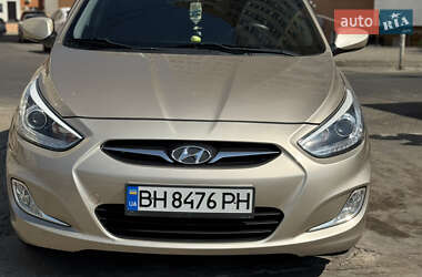 Hyundai Accent 2013 Hyundai Accent 2013
