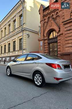 Седан Hyundai Accent 2016 в 