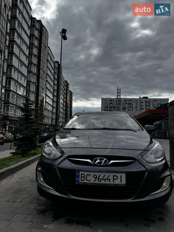 Седан Hyundai Accent 2012 в Львові фото 3 Седан Hyundai Accent 2012 в Львові