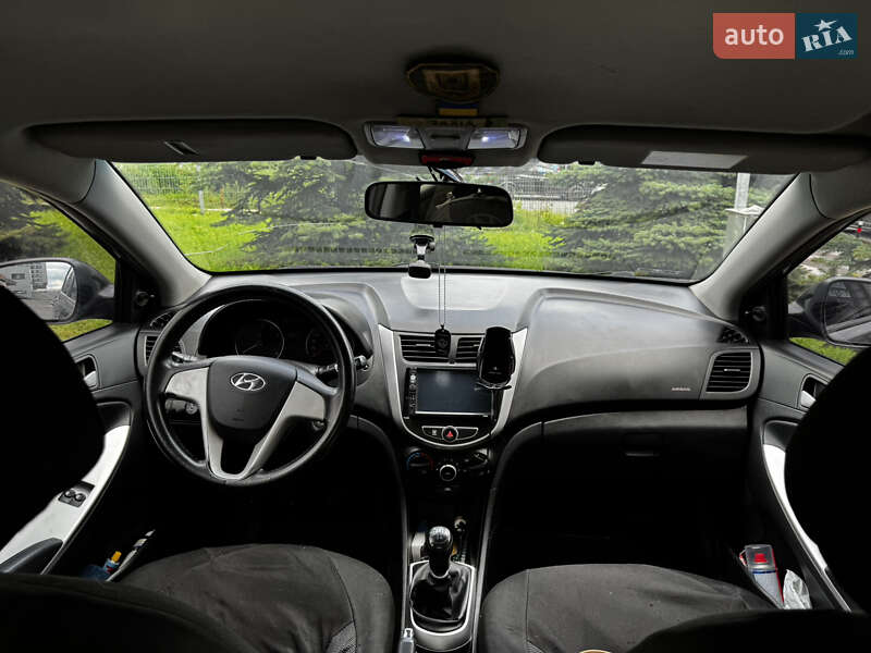 Седан Hyundai Accent 2012 в Львові фото 14 Седан Hyundai Accent 2012 в Львові