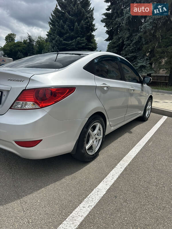 Седан Hyundai Accent 2011 в Краматорську фото 6 Седан Hyundai Accent 2011 в Краматорську