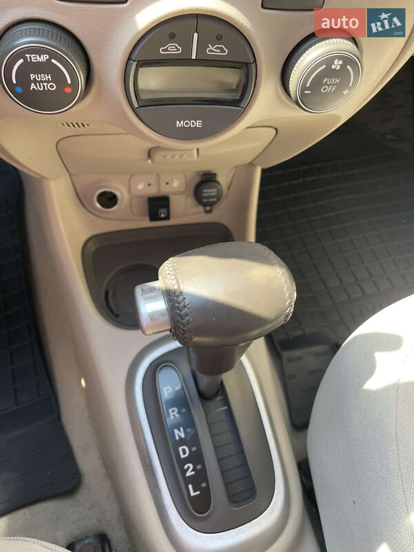 Седан Hyundai Accent 2008 в Києві