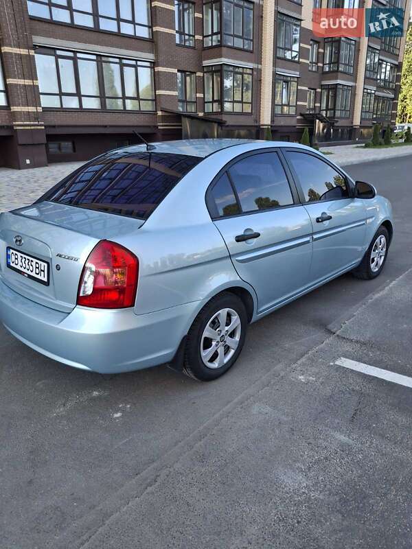 Седан Hyundai Accent 2008 в Чернигове