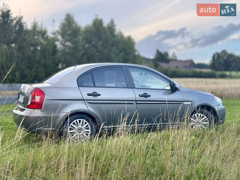 Седан Hyundai Accent 2008 в Києві