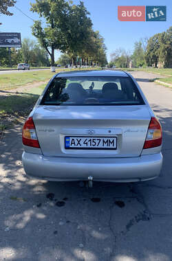 Седан Hyundai Accent 2000 в 
