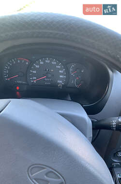 Седан Hyundai Accent 2000 в 