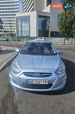 Седан Hyundai Accent 2011 в Киеве