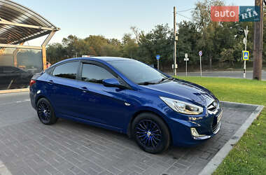 Седан Hyundai Accent 2013 в Днепре