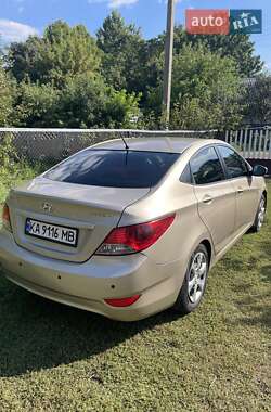 Седан Hyundai Accent 2013 в 