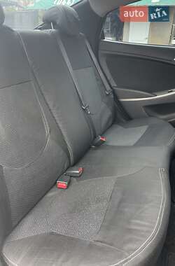Седан Hyundai Accent 2013 в 