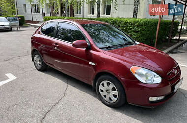 Хэтчбек Hyundai Accent 2008 в 