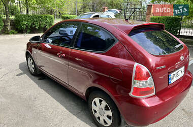 Хэтчбек Hyundai Accent 2008 в 