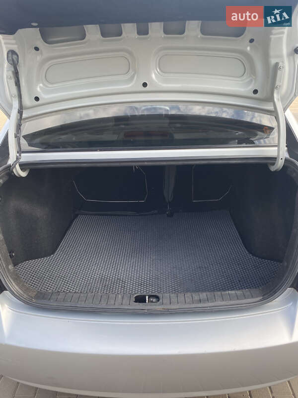 Седан Hyundai Accent 2008 в Виннице