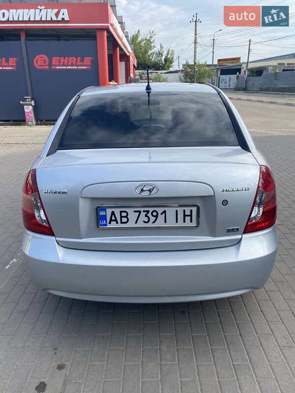 Седан Hyundai Accent 2008 в Виннице