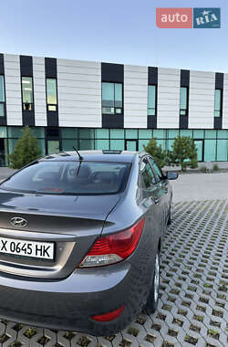 Седан Hyundai Accent 2012 в 