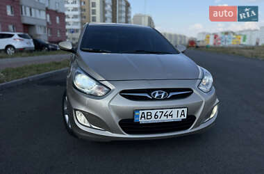 Седан Hyundai Accent 2012 в Виннице