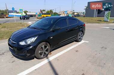 Hyundai Accent 2013