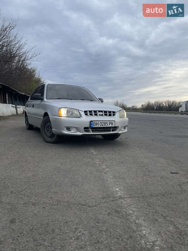 Седан Hyundai Accent 2000 в Одесі
