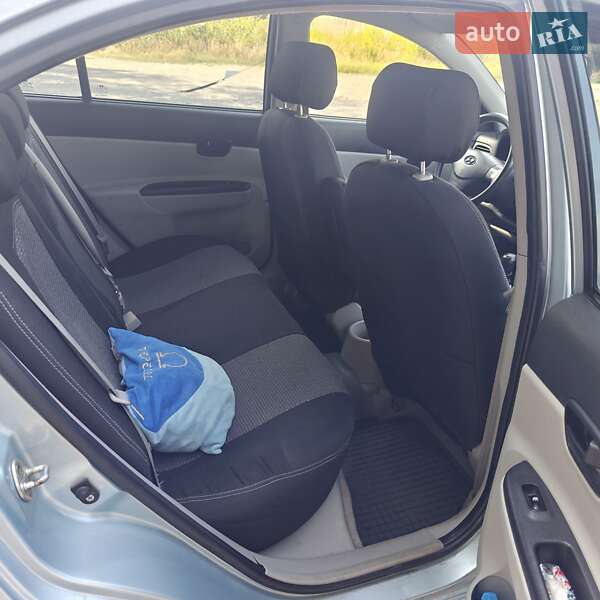 Седан Hyundai Accent 2008 в Днепре