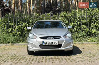 Седан Hyundai Accent 2012 в 