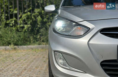 Седан Hyundai Accent 2012 в 
