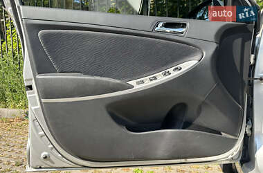 Седан Hyundai Accent 2012 в 