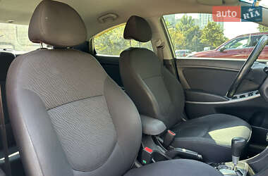 Седан Hyundai Accent 2012 в 
