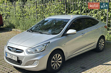 Седан Hyundai Accent 2012 в 