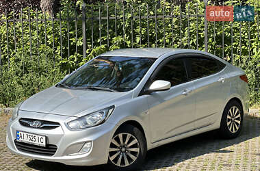 Седан Hyundai Accent 2012 в 
