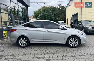 Седан Hyundai Accent 2011 в 