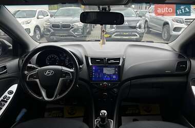 Седан Hyundai Accent 2011 в 