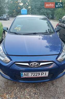 Hyundai Accent 2011