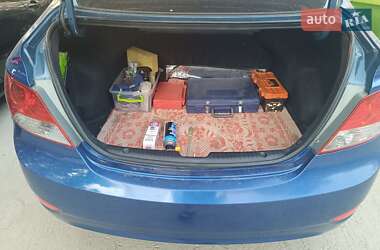 Седан Hyundai Accent 2011 в 