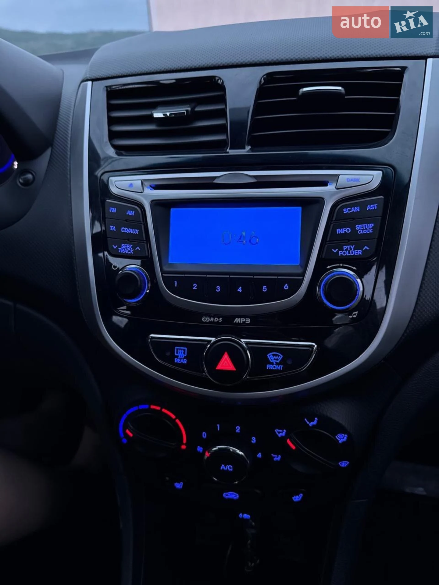 2013 Hyundai Accent - мініатюра 8