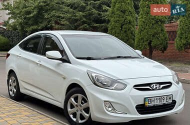 Седан Hyundai Accent 2012 в 