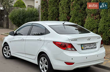 Седан Hyundai Accent 2012 в 