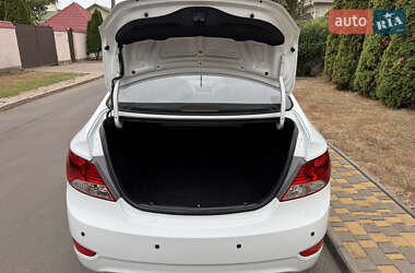 Седан Hyundai Accent 2012 в 