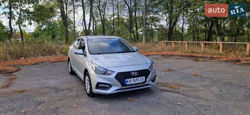 Седан Hyundai Accent 2017 в Звенигородці