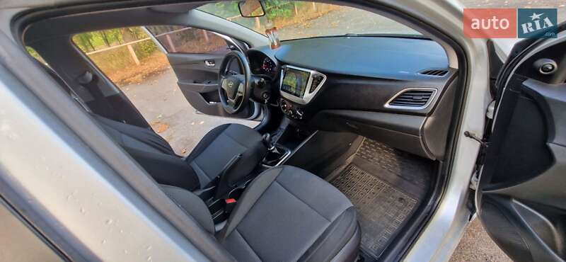 Седан Hyundai Accent 2017 в Звенигородці