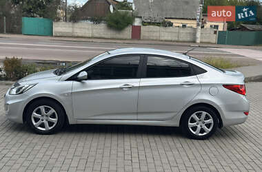 Седан Hyundai Accent 2011 в 