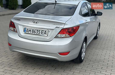 Седан Hyundai Accent 2011 в 