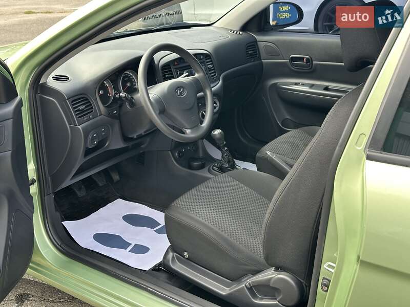 Хэтчбек Hyundai Accent 2008 в Киеве