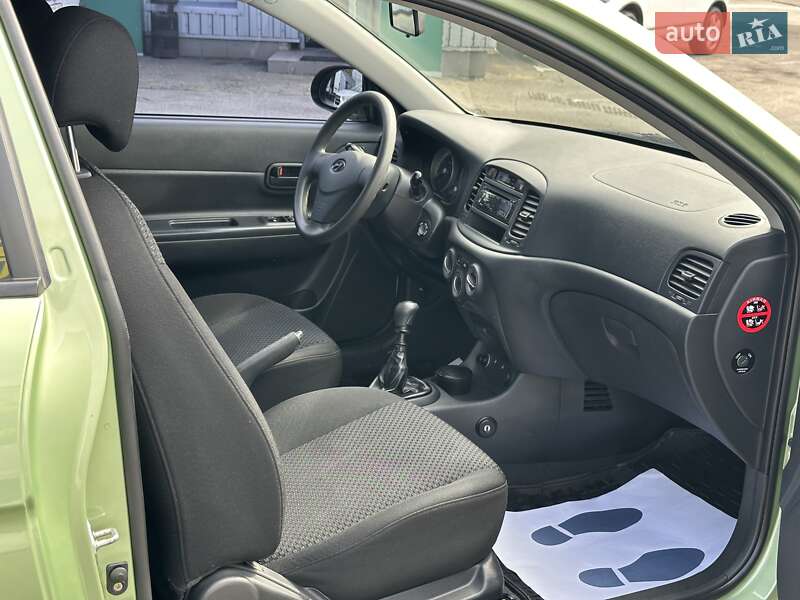 Хэтчбек Hyundai Accent 2008 в Киеве