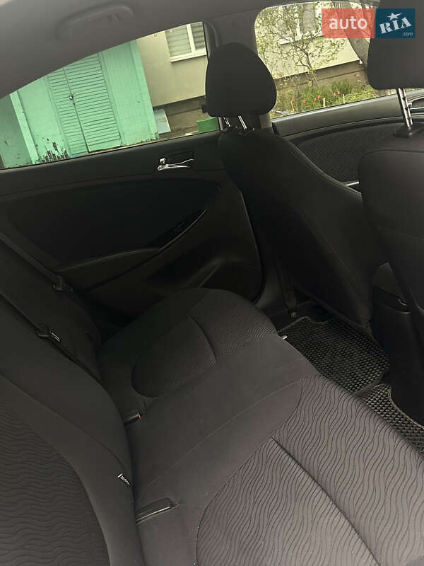 Седан Hyundai Accent 2011 в Харькове