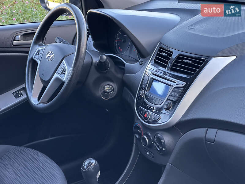 Седан Hyundai Accent 2019 в Киеве