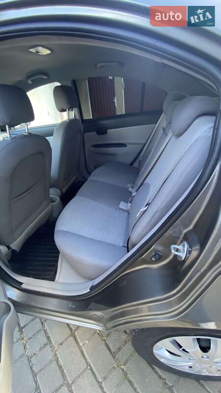 Седан Hyundai Accent 2010 в Одессе