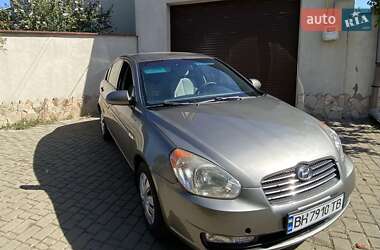 Седан Hyundai Accent 2010 в 