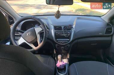 Седан Hyundai Accent 2012 в 