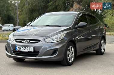 Седан Hyundai Accent 2013 в 